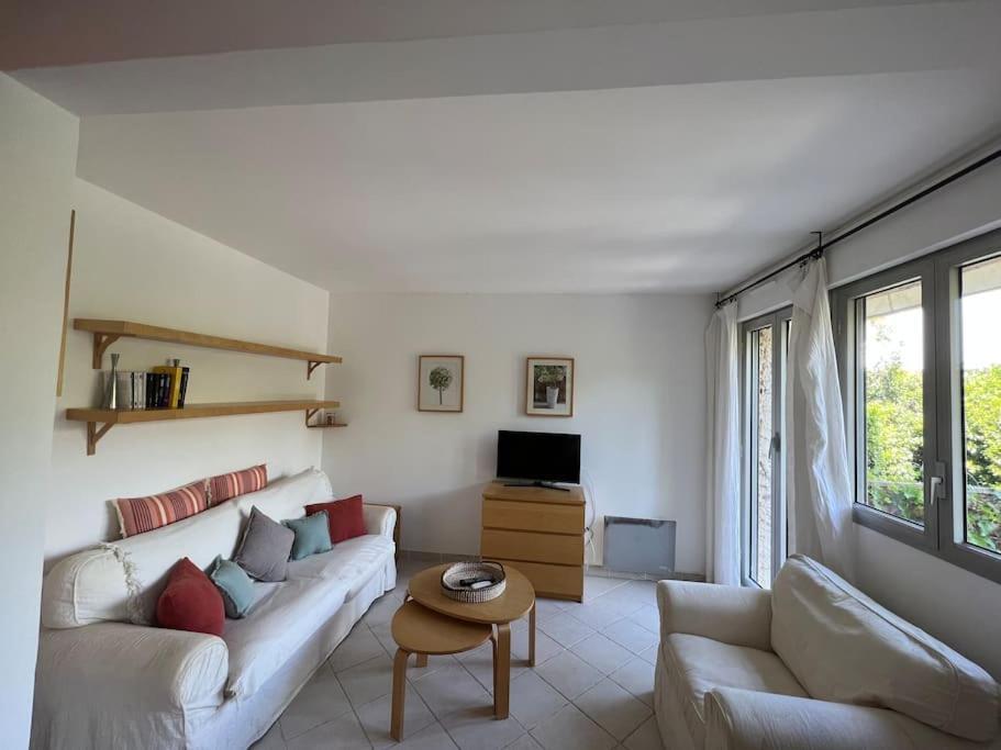 Appartement Avec Jardin Au Coeur De Saint-Tropez. Luaran gambar